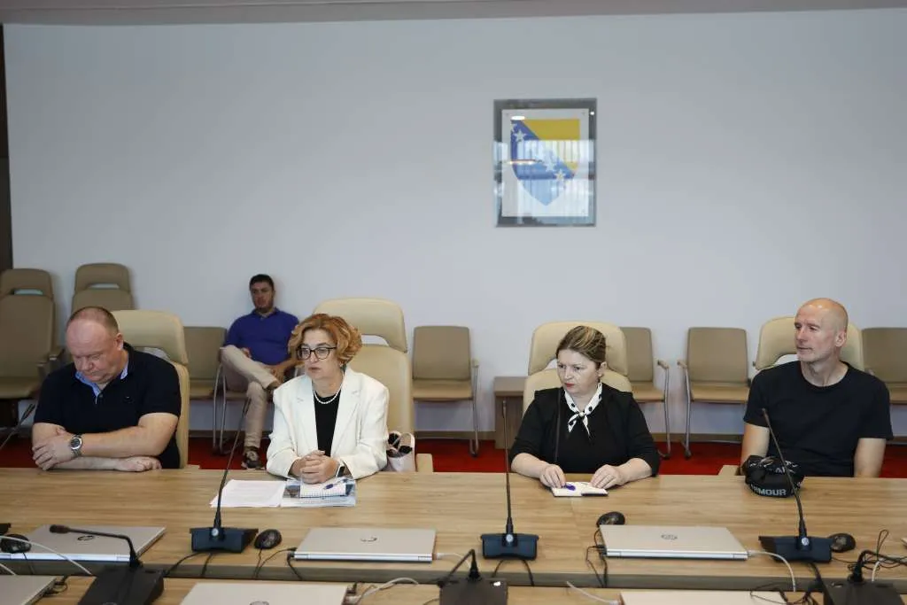 Javni servis u nikada goroj situaciji