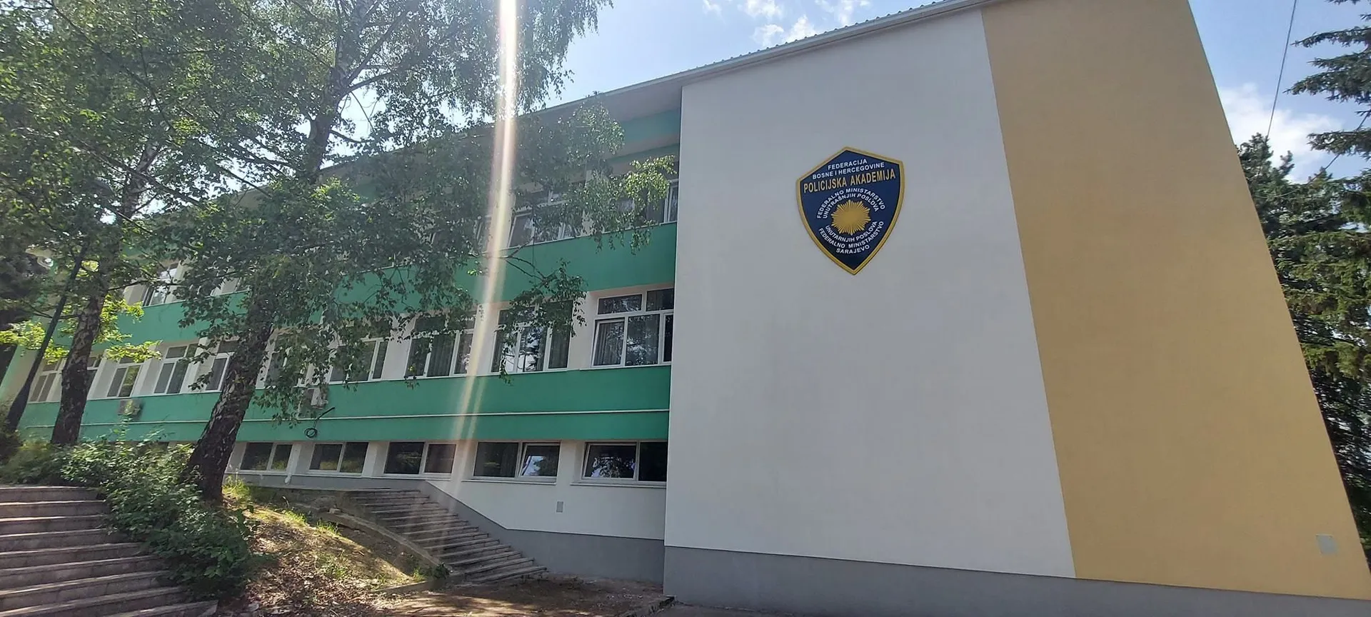 Skandal na Vracama: Kadeti MUP-a HNK veličali ratnog zločinca Ratka Mladića