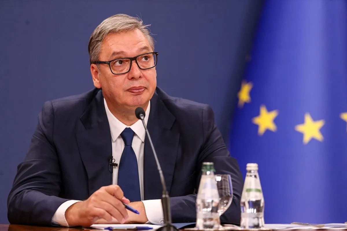 Vučić nakon skoro deset godina podnio ostavku na mjesto predsjednika Srbije