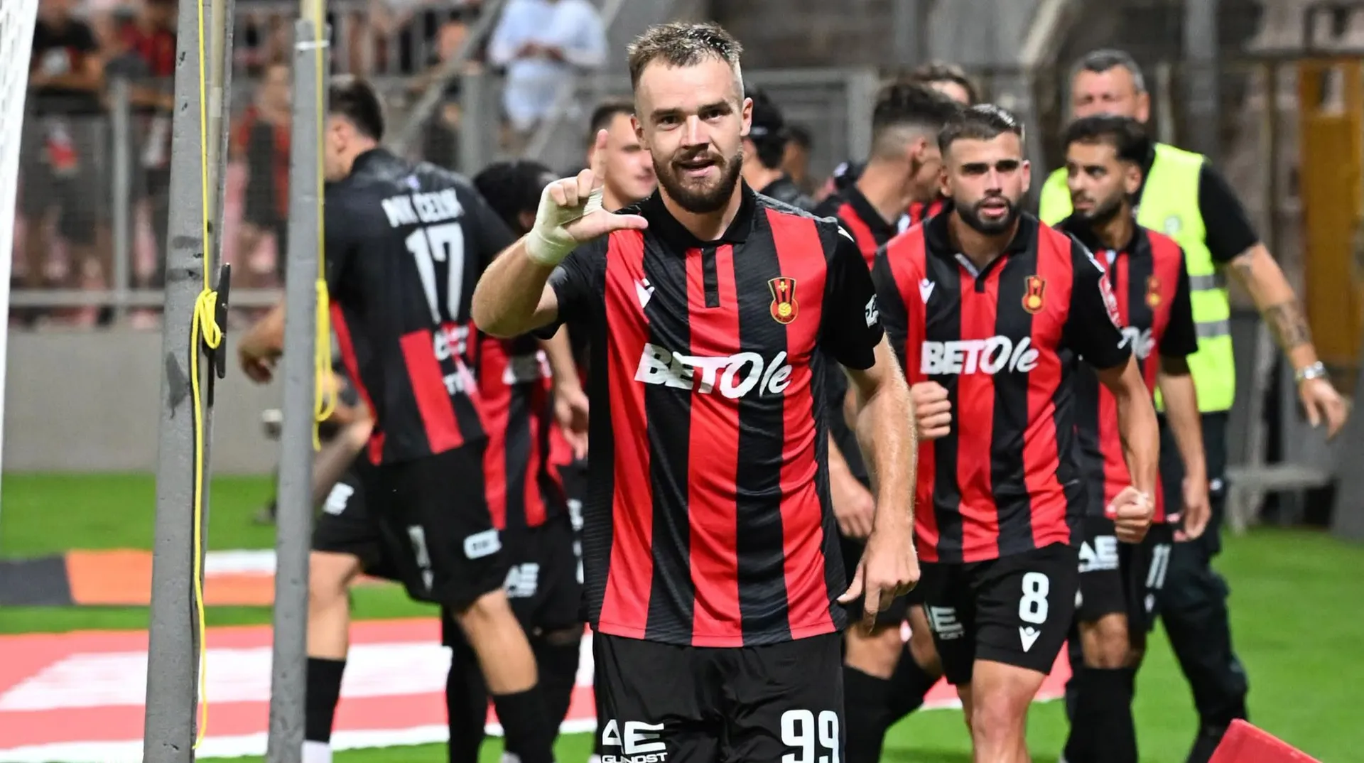 VAR spasio Čelik u spektakularnom meču, Mašić postigao novi hat-trick