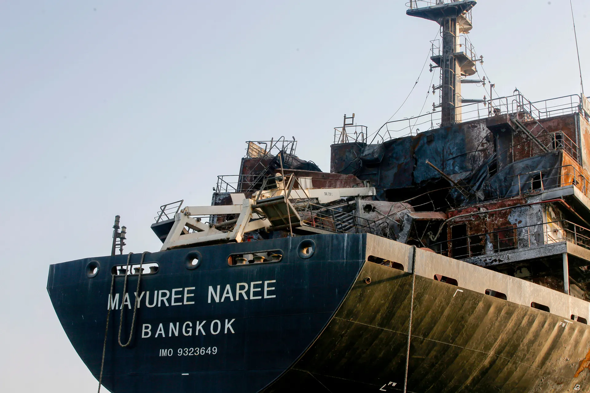 Brod „Mayuree Naree“ nasukan uz obalu iranskog otoka Kešm.