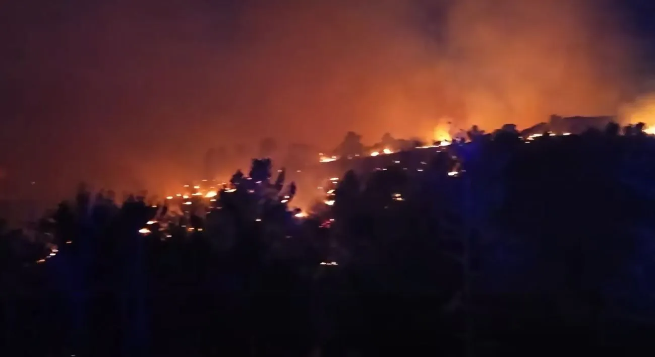 Požar na Braču i dalje aktivan, 190 vatrogasaca ga pokušava ugasiti