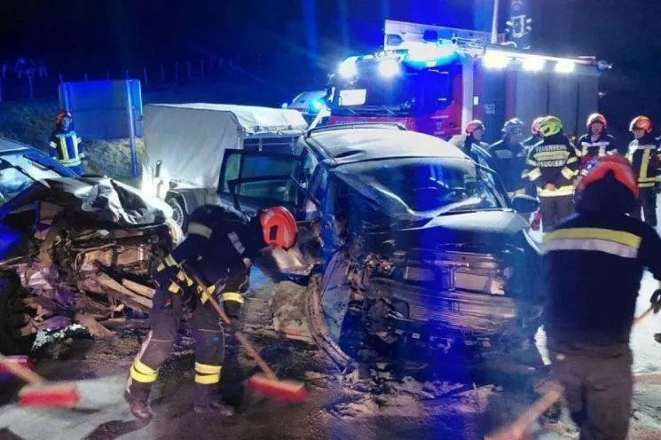 Strašan sudar vozila i teretnjaka u Austriji, bračni par iz BiH teško povrijeđen