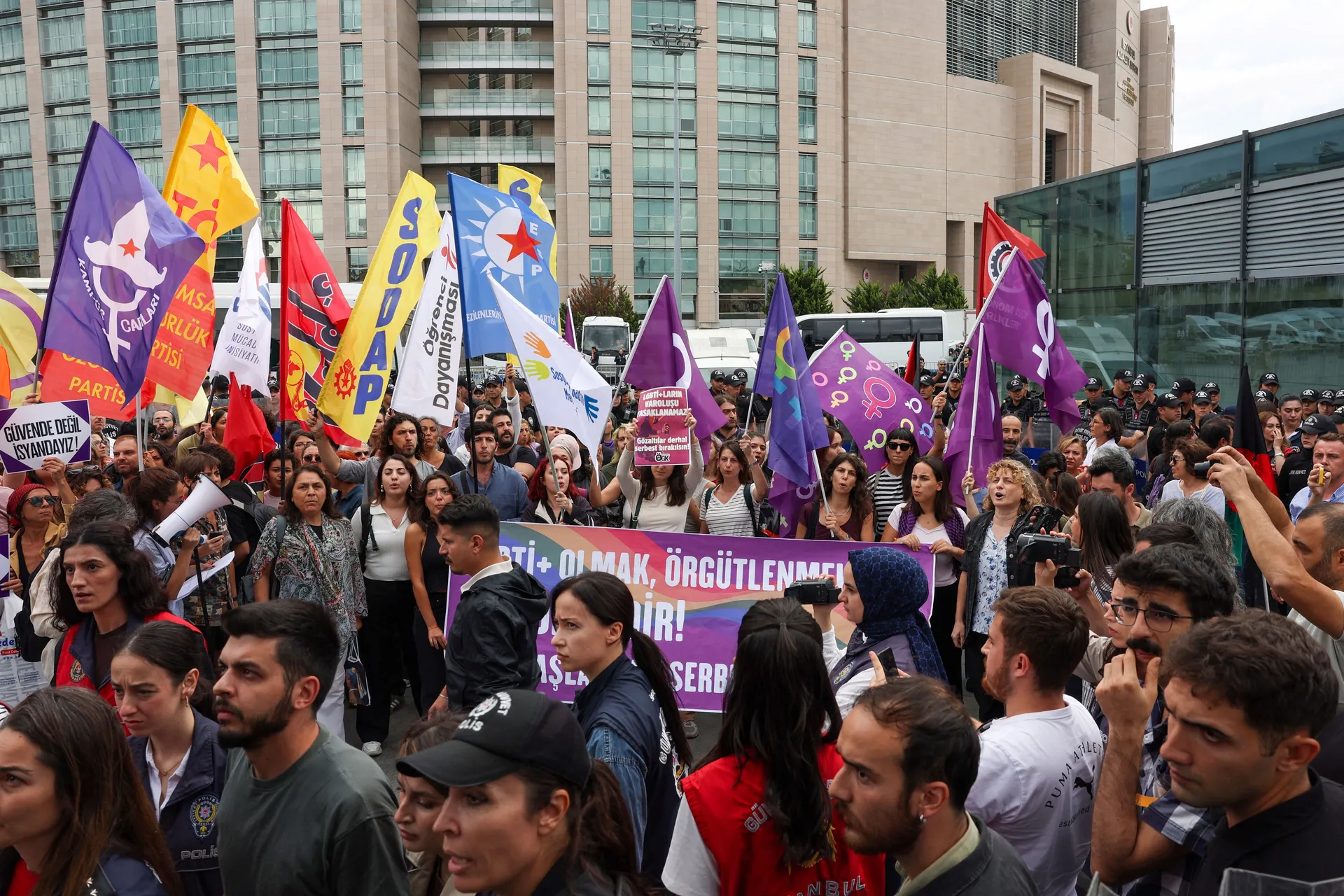 Turci uhapsili 150 osoba zbog protesta podrške LGBTQ+ pokretu