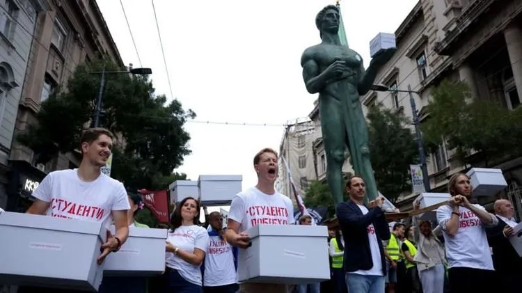 Studenti predali izbornu listu RIK-u: Srdanović prvi, slede Stanić, Bodiroga, Šoškić