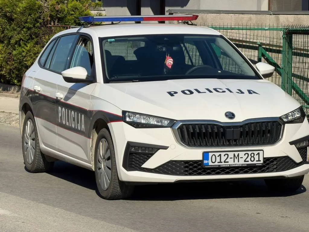 Teška nesreća kod Ljubuškog povrijedila 12 osoba među kojima su oba vozača