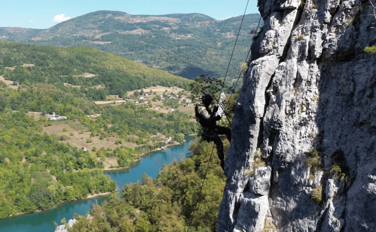 Vojska Srbije, vježba na granici sa BiH, nadomak Drine