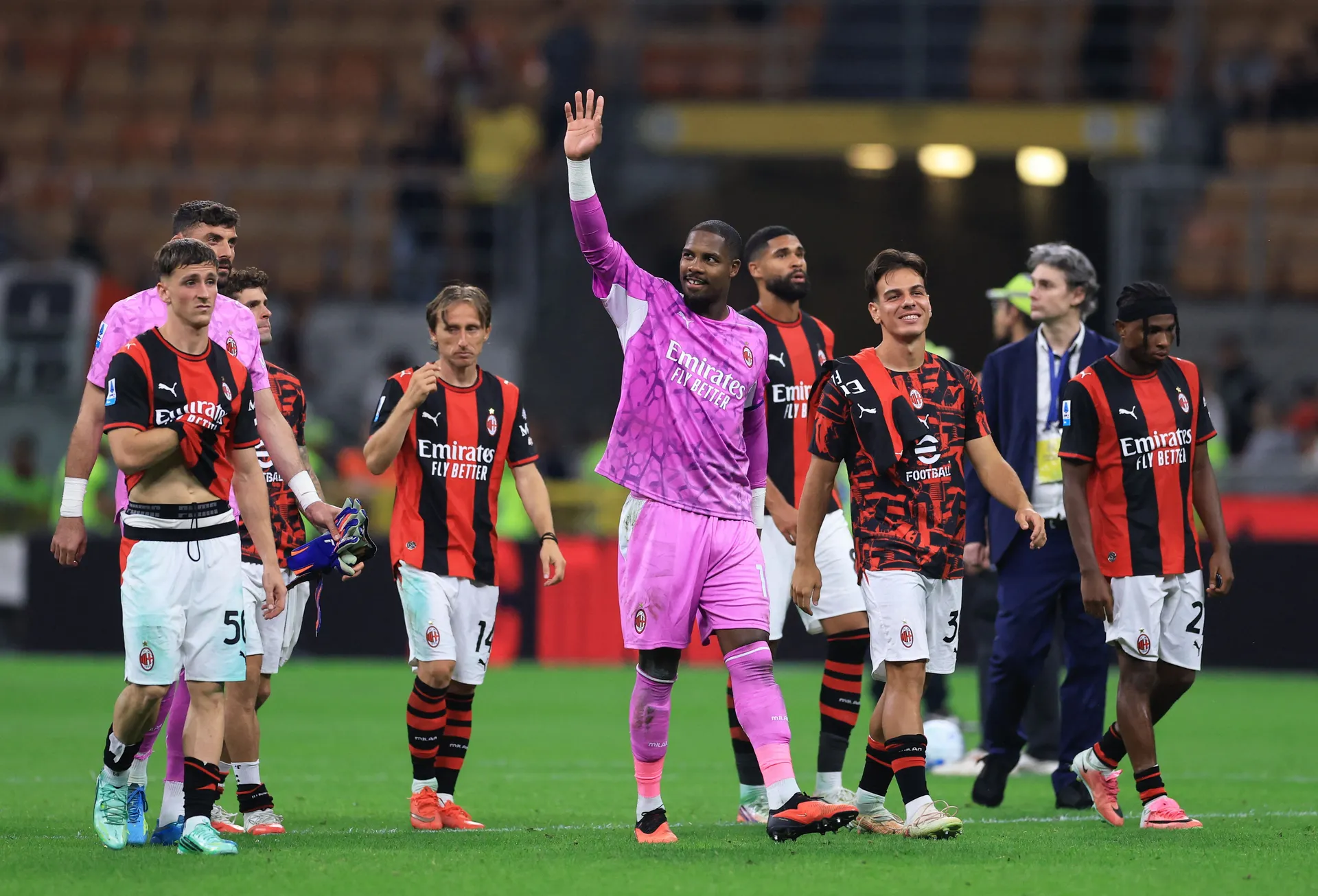 Milan slavio uvjerljiv trijumf protiv Leccea i popeo se na peto mjesto