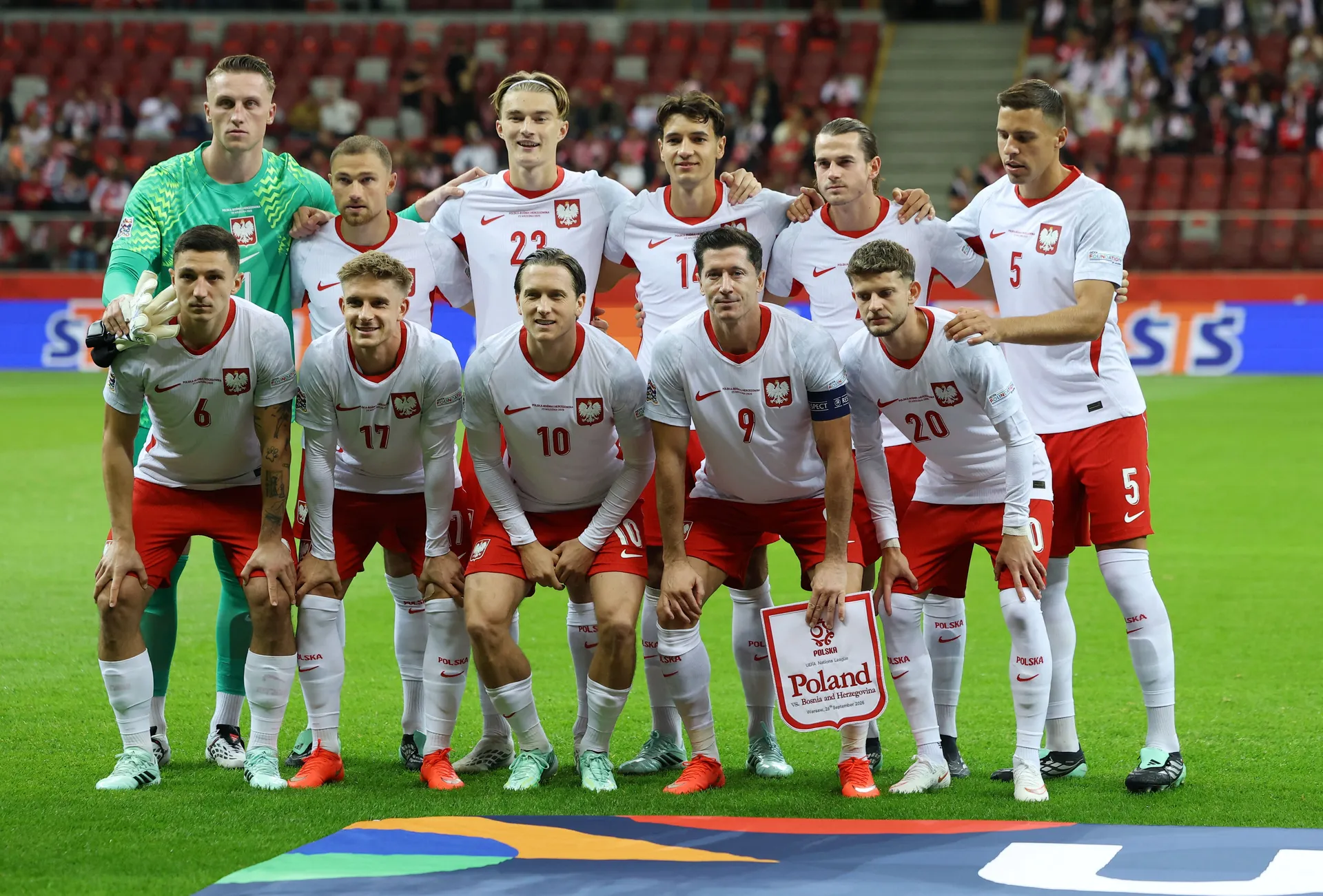 Soccer Football - Nations League - Group H - Poland v Bosnia and Herzegovina - PGE Narodowy, Warsaw, Poland - September 25, 2026 Poland players pose for a team group photo before the match REUTERS/Kacper Pempel