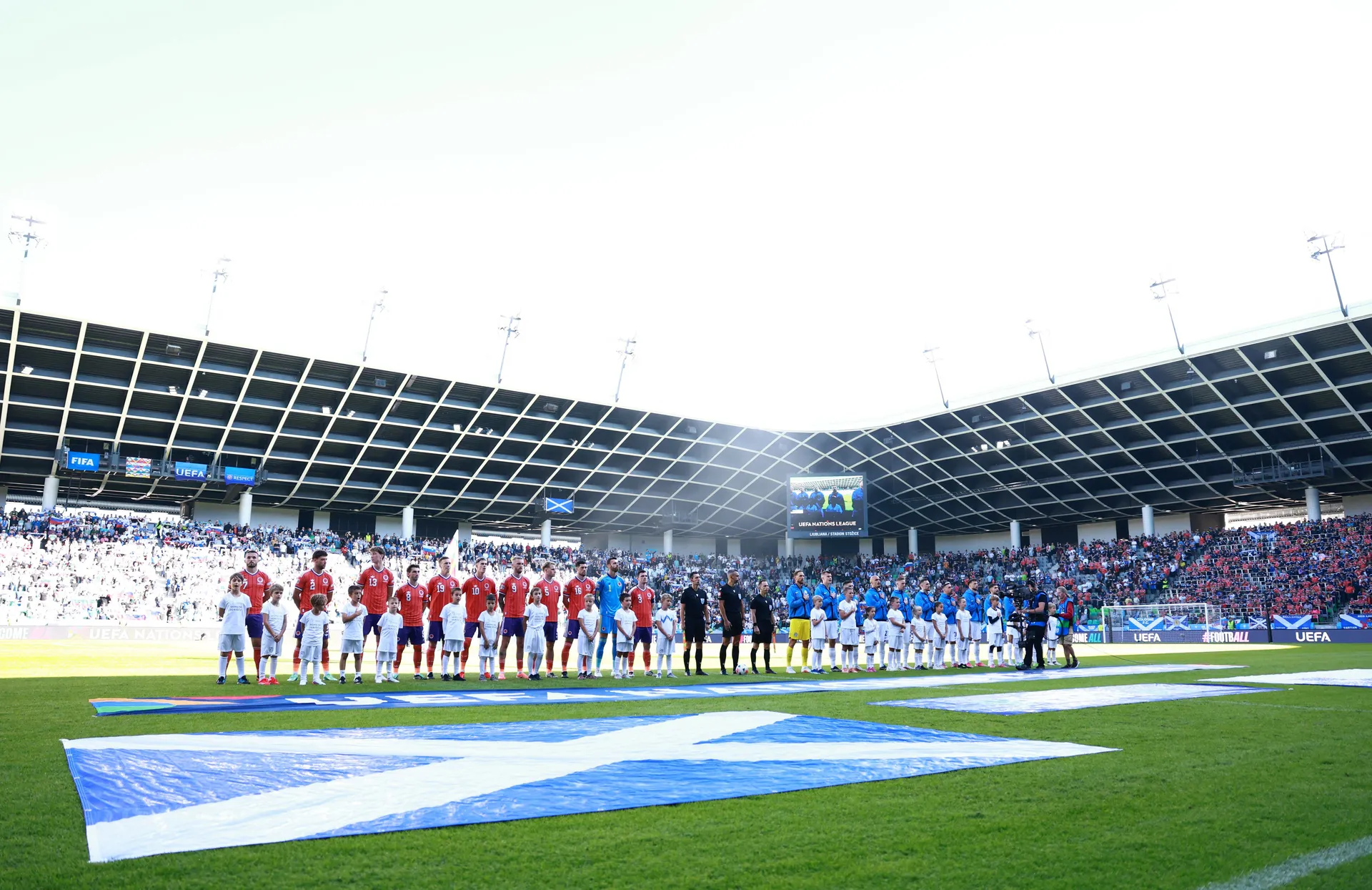 Slovenija otvorila subotnji program Lige nacija, Jan Oblak prvo ime susreta