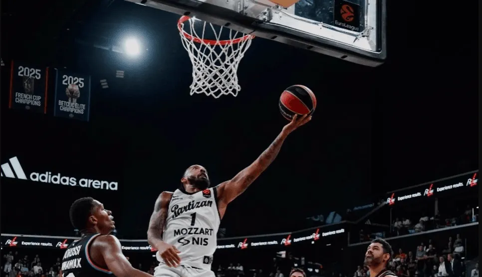 Partizan trijumfalno prošao kroz Pariz, poraz Zvezde kod kuće, stotka Fenera