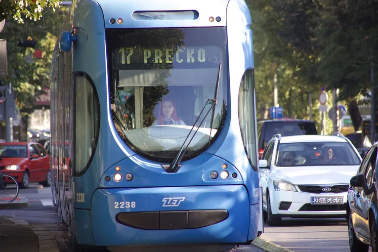 Zagreb i danas bez javnog prevoza, sindikati najavljuju "još jači" štrajk