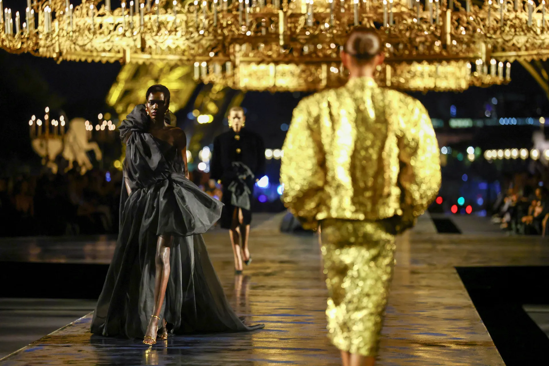 Saint Laurent zasjao u zlatu, Vaccarellova poruka pokrenula nagađanja - slika 5