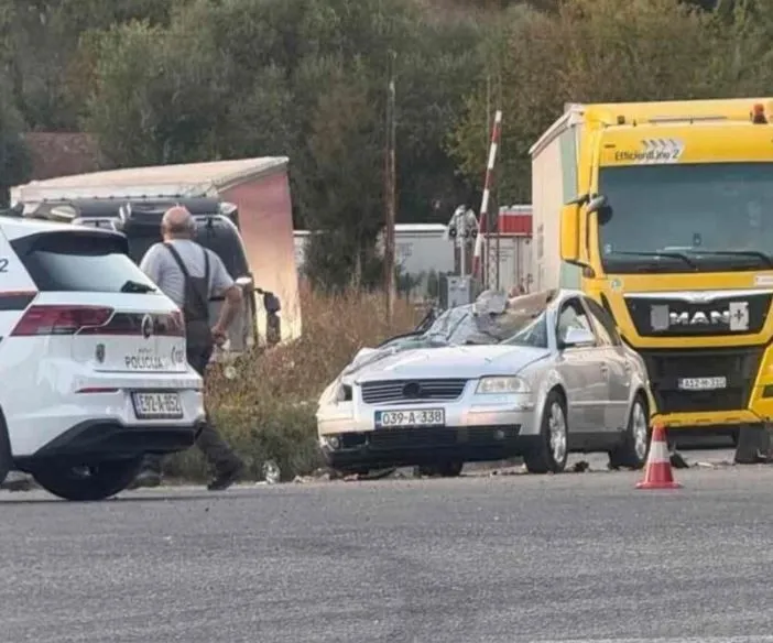 MUP KS o teškoj nesreći u Sarajevu, kako je Opel završio na krovu Passata?