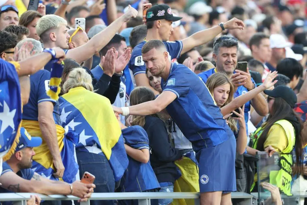 I Ambasada SAD-a se objavom na društvenim mrežama oprostila od Edina Džeke