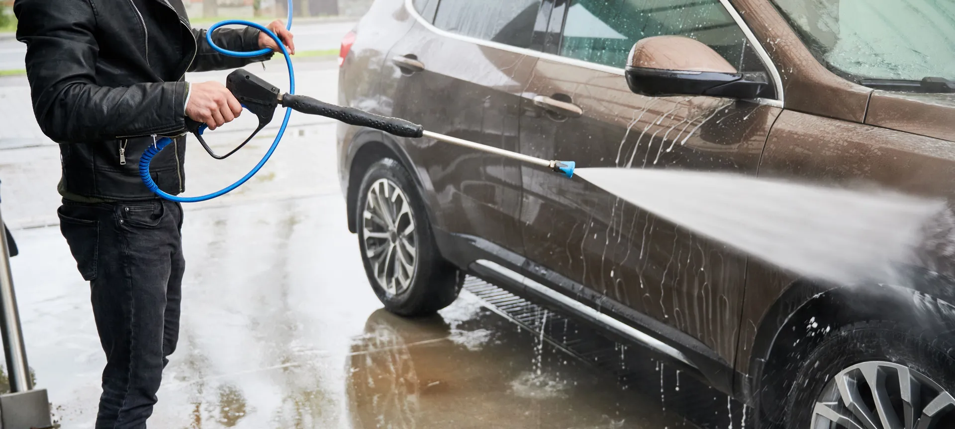 Ne perite automobil odmah nakon duge vožnje, u ovim slučajevima pričekajte