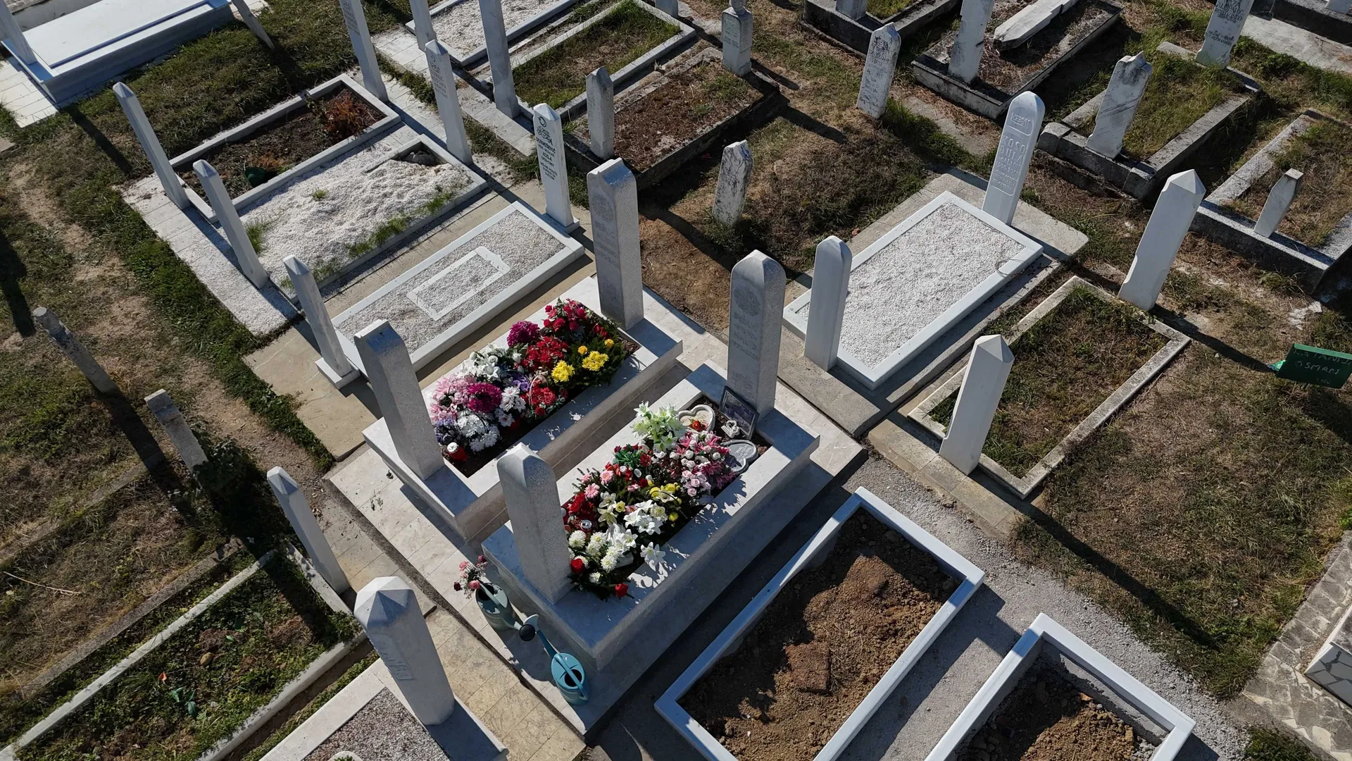 Halid i njegova Sejda počivaju zajedno na Barama