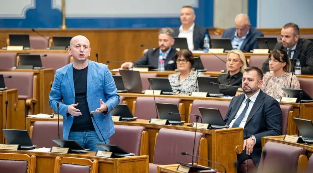 Knežević nakon saslušanja: Ratko Mladić je heroj, spreman sam i robijati