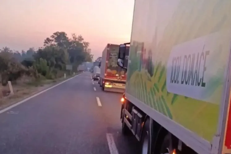 Teška nesreća obustavila saobraćaj na bh. putu, strahuje se da ima nastradalih