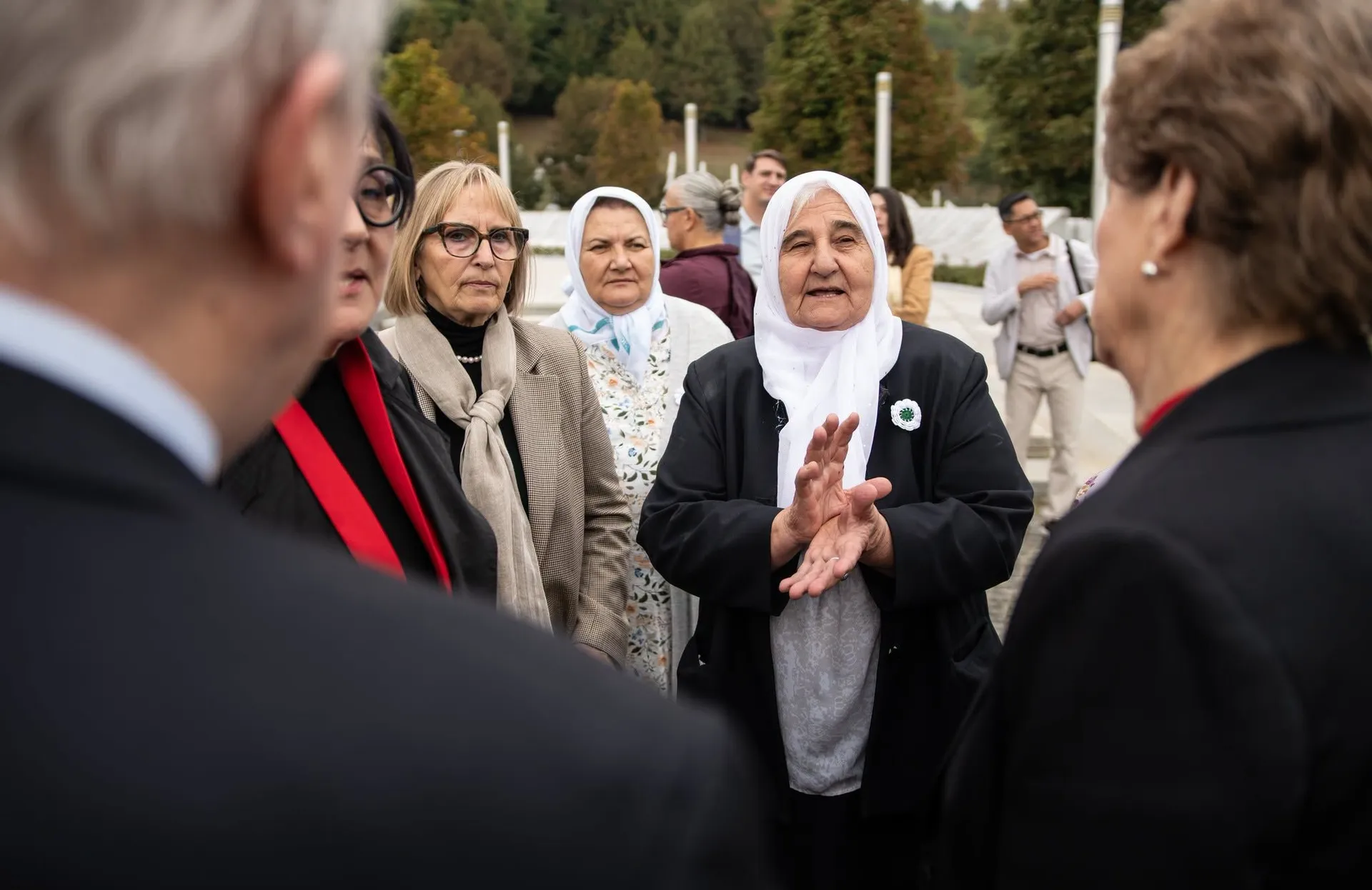 Jeanne Shaheen i Richard Durbin posjetili Memorijalni centar Srebrenica