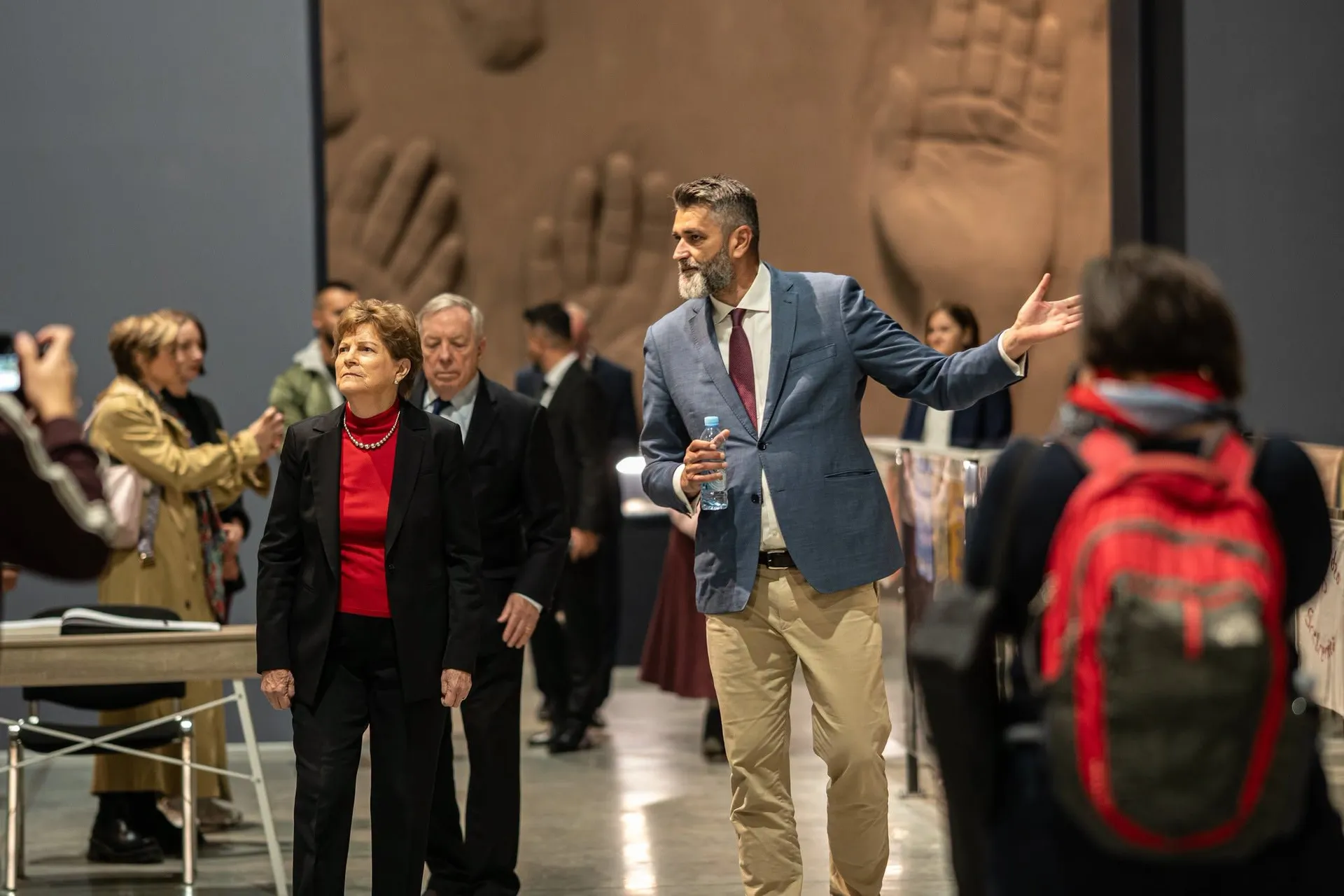 Jeanne Shaheen i Richard Durbin posjetili Memorijalni centar Srebrenica