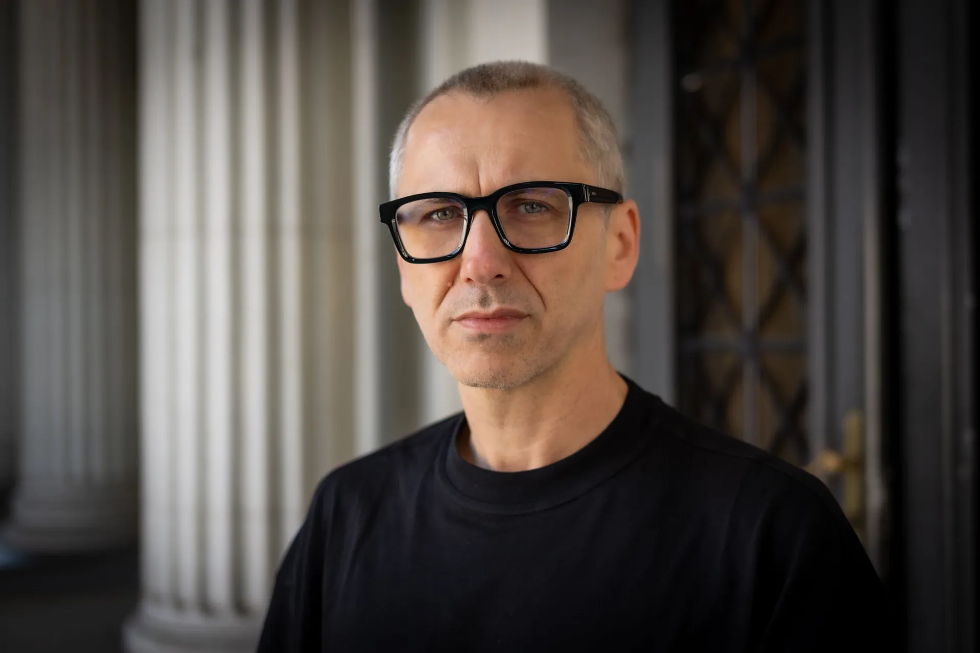 Oliver Frljić za Oslobodjenje.ba: Još se zavaravamo da nešto odlučujemo