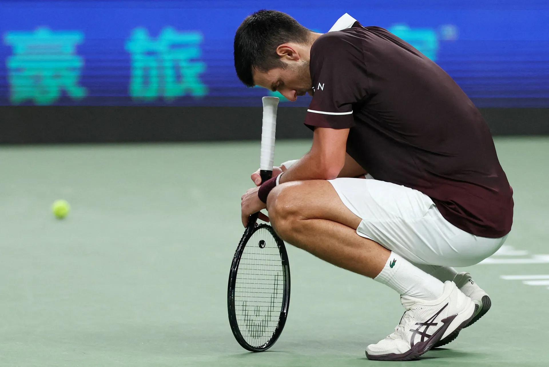 Đoković ostao bez gasa, pa ispao na startu turnira u Shanghaiju