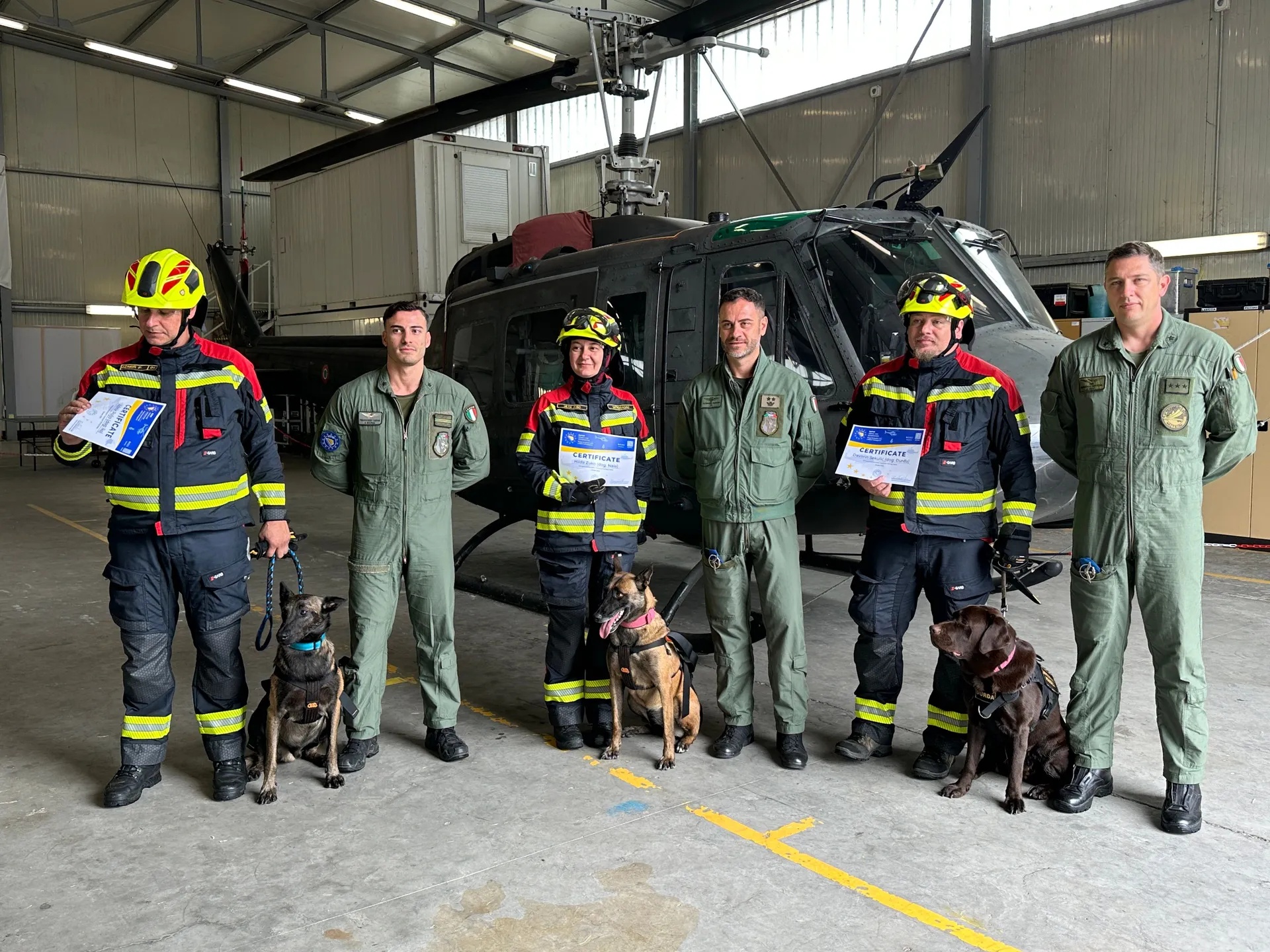 Letjeli smo helikopterom sa spasilačkim psima