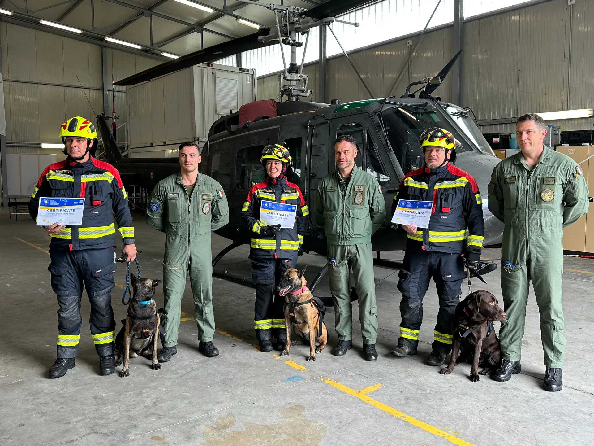 Letjeli smo helikopterom sa spasilačkim psima