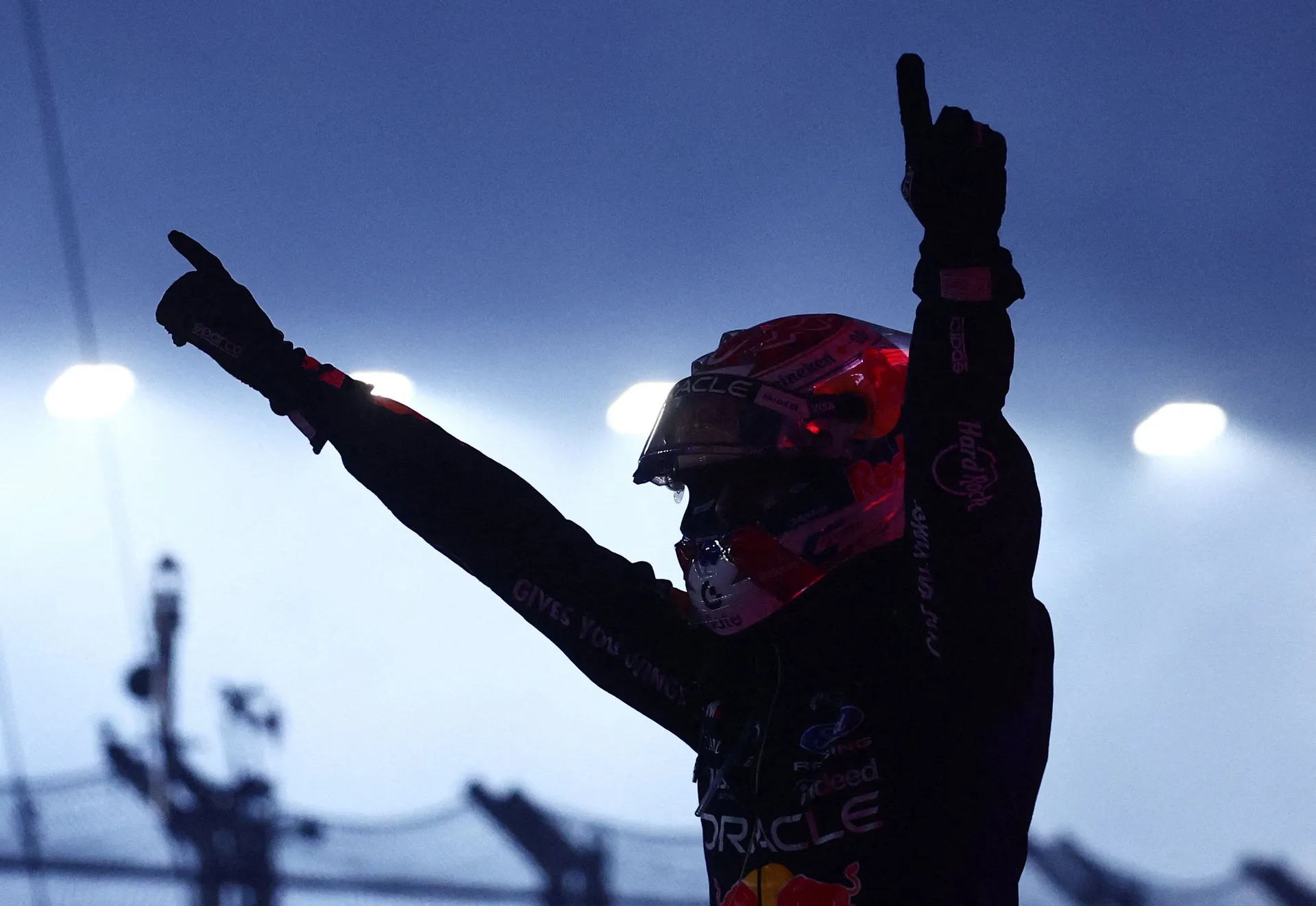 Verstappen slavio u Singapuru, Ferrari ponovo žestoko pogriješio sa strategijom