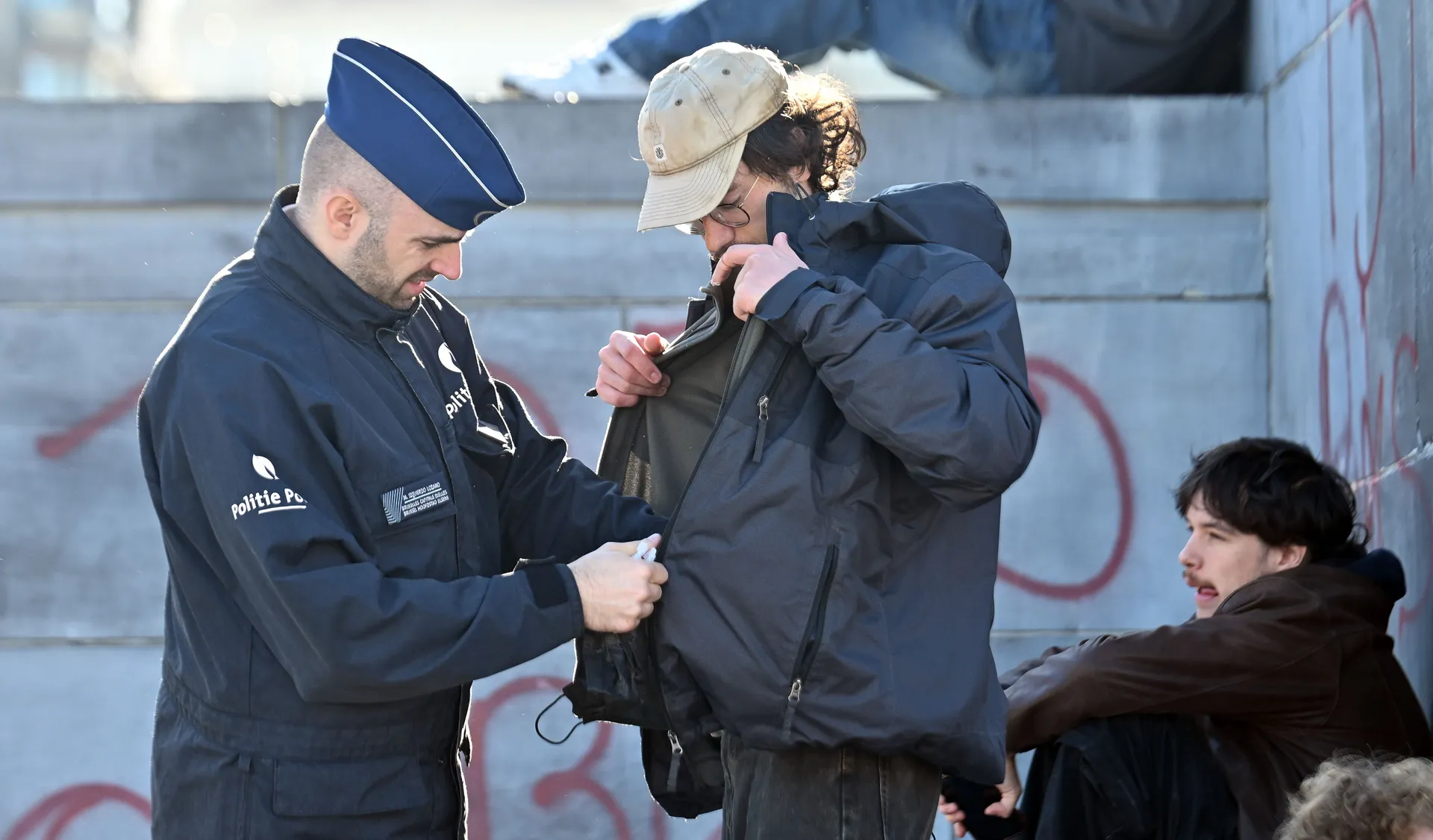 BRISEL, BELGIJA – 12. OKTOBAR: U glavnom gradu Belgije Briselu izbili su sukobi između studenata koji su protestovali protiv budžetskih rezova i reformi u obrazovanju na francuskom jeziku i policije, a uhapšeno je 10 demonstranata, od kojih je devet mlađe