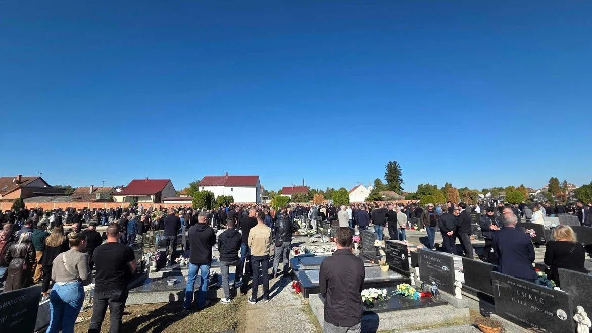 Emotivan oproštaj od Gorana Bareta, svećenik podsjetio na njegov težak život