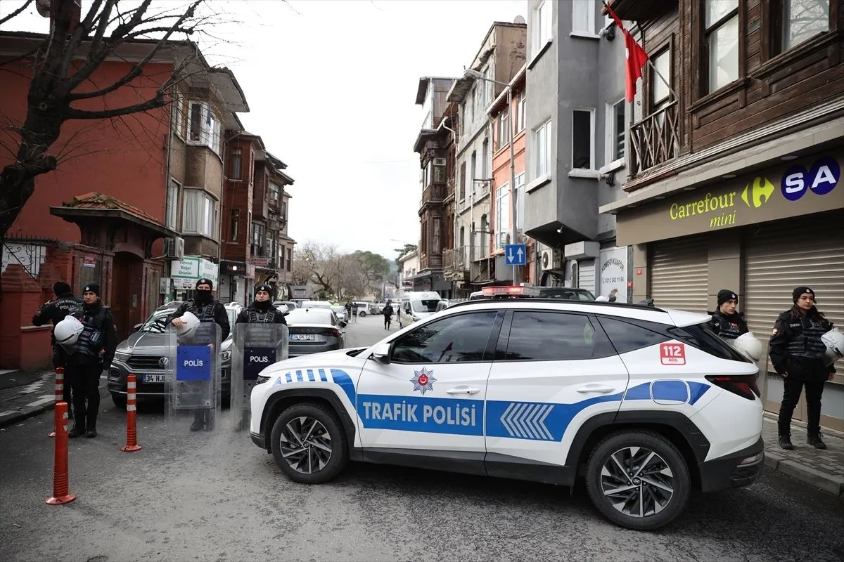 Kritikuju Erdoğana, a sada im je policija upala u sjedište i prekinula program