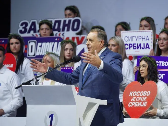 Dodik na skupu SNS-a u Nišu: Vučić nam je budio smisao života, živimo srpski san