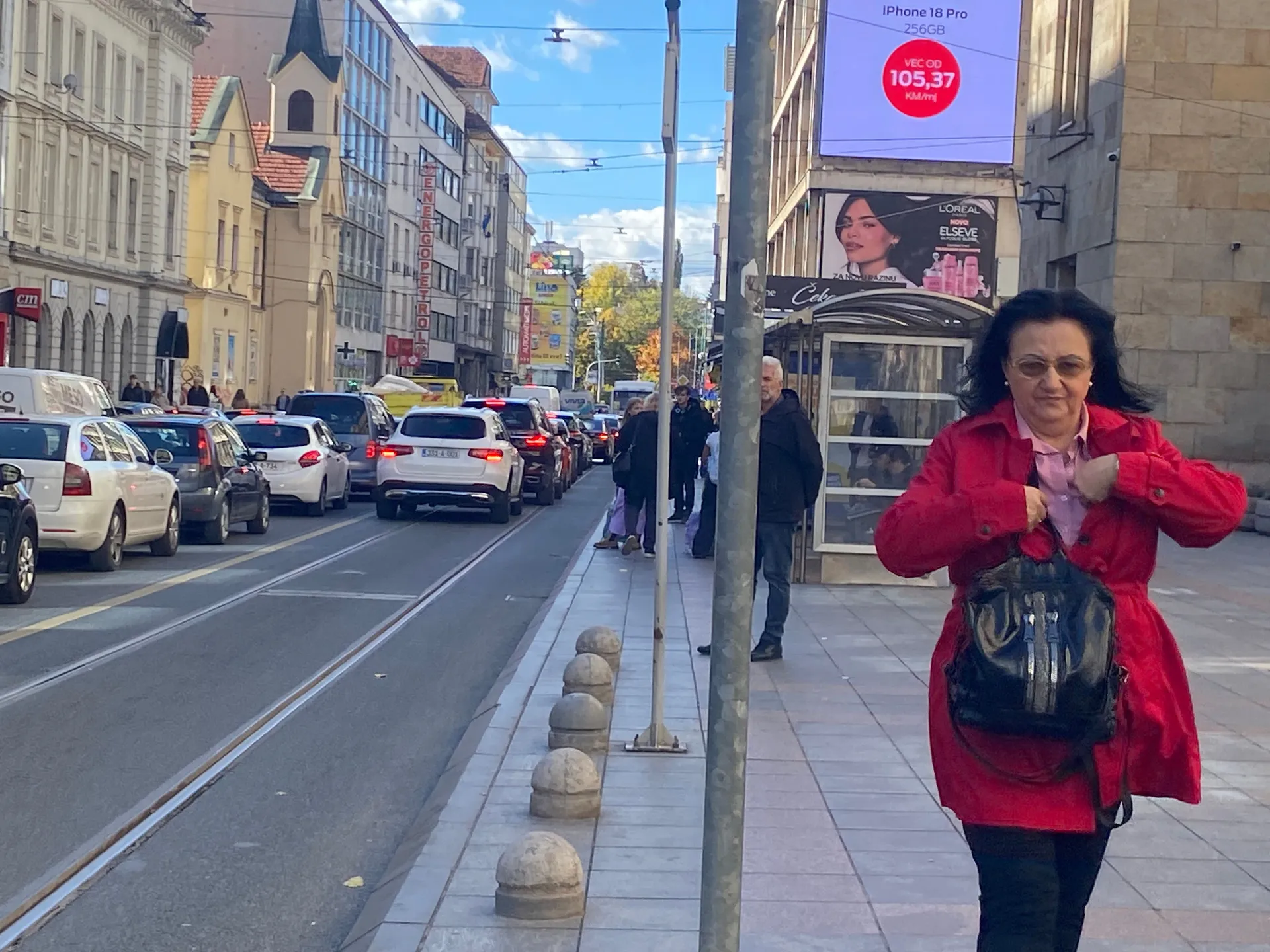 Gužve, čekanje i bahatost vozača: Javni prevoz u Sarajevu sve veći problem